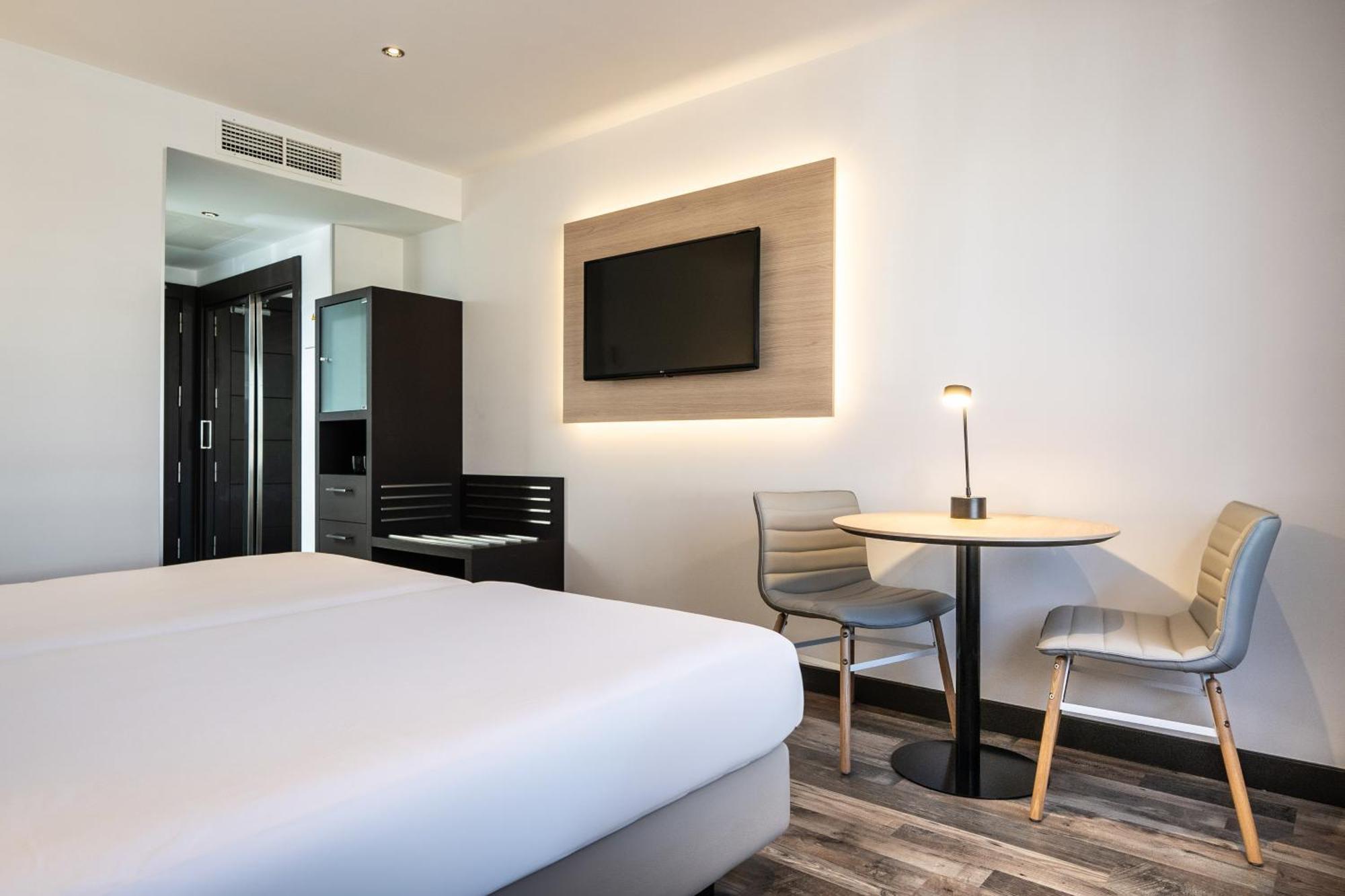 Hotel Cadiz Paseo Del Mar, Affiliated By Melia Ngoại thất bức ảnh