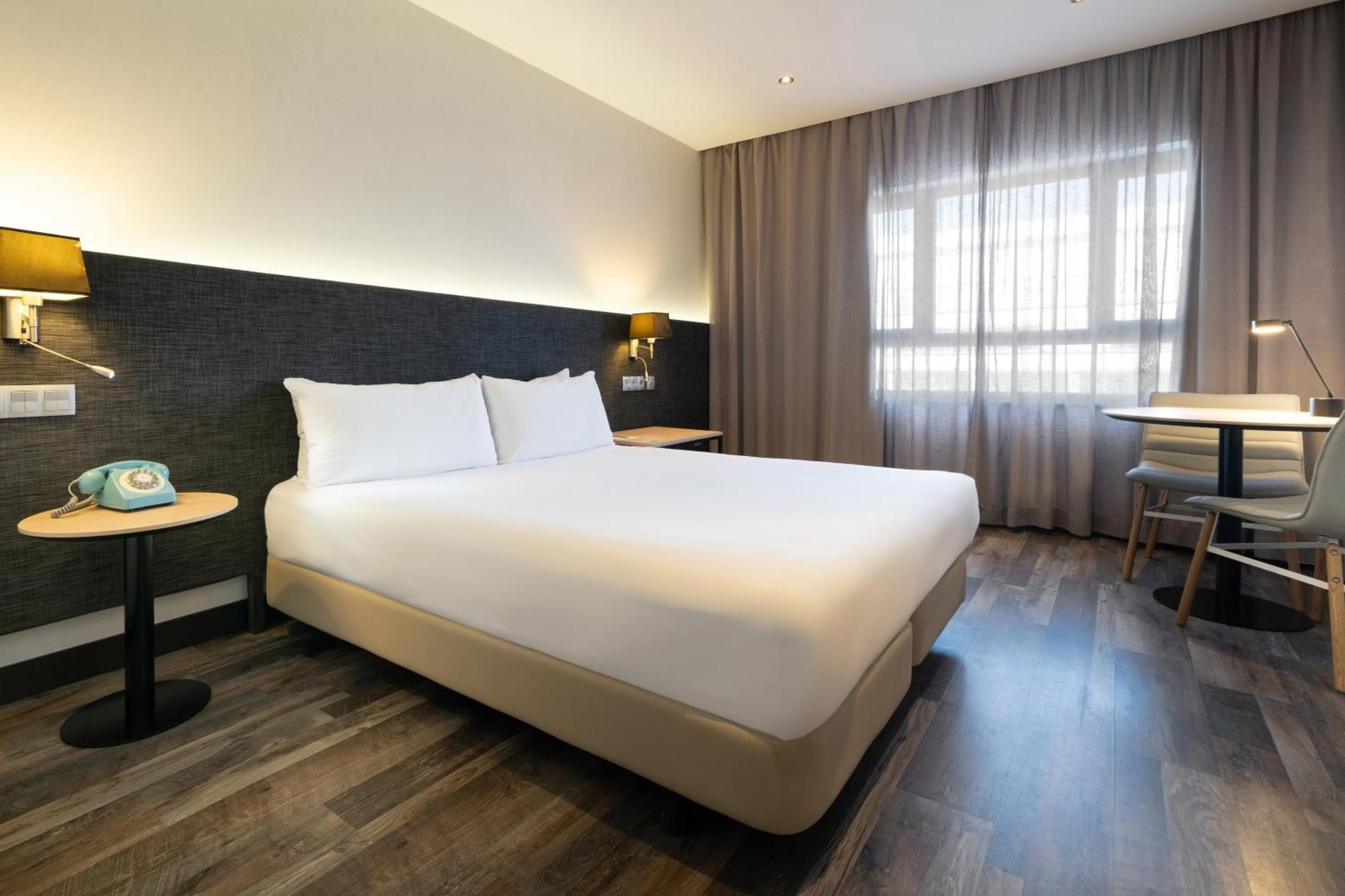 Hotel Cadiz Paseo Del Mar, Affiliated By Melia Ngoại thất bức ảnh